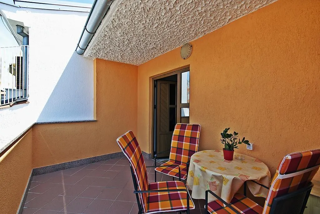 Apartments Elda