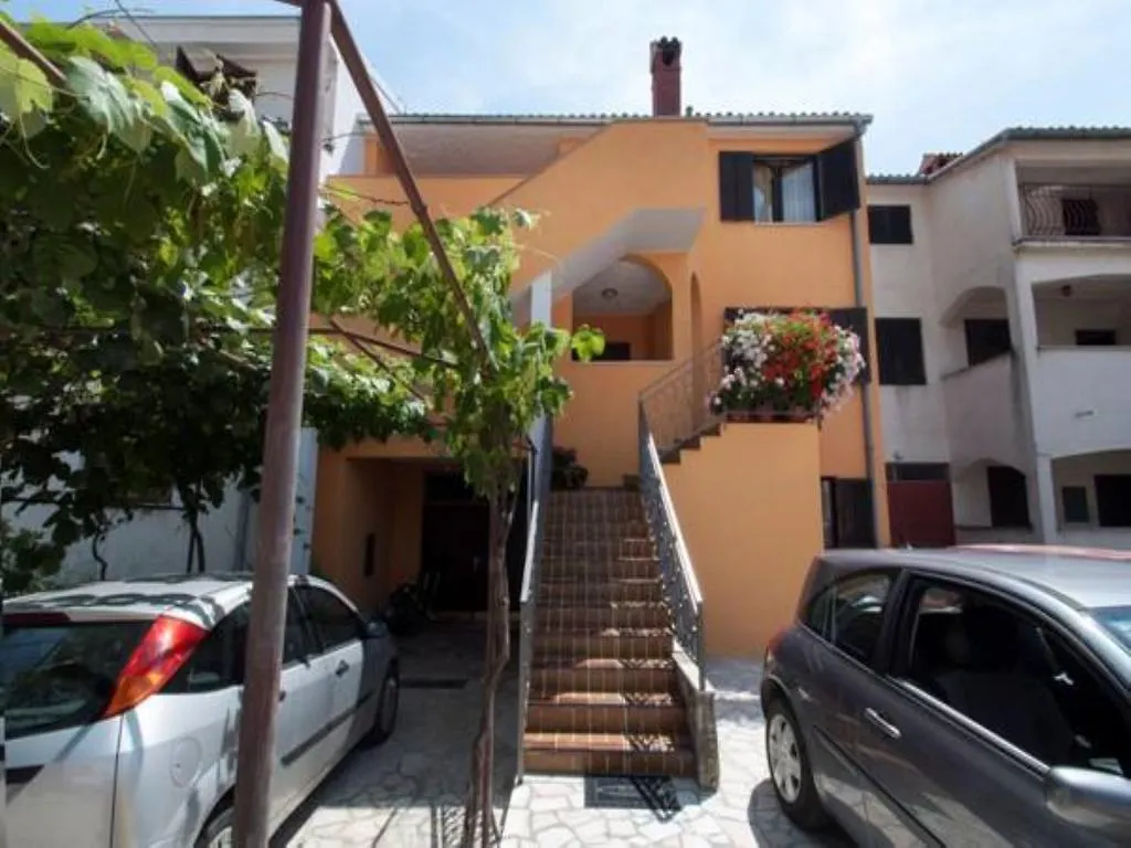 רוביני Apartments Elda